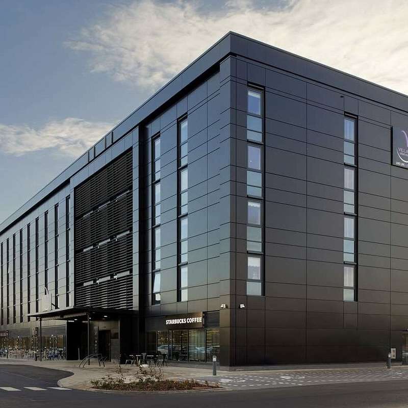 Jan to Aug 2027 inc festival dates - Fri / Sun night 4* Edinburgh Village Hotels 2 people + £30 dining + free parking & leisure - members