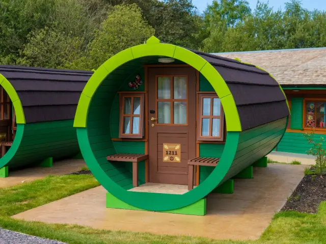 Last Minute Summer Hols 1 Night Legoland Stay | 2 Day Park Tickets (2nd Day Free Offer) | 2A & 2C | Woodland Village Barrel | 28-29 Aug 2026