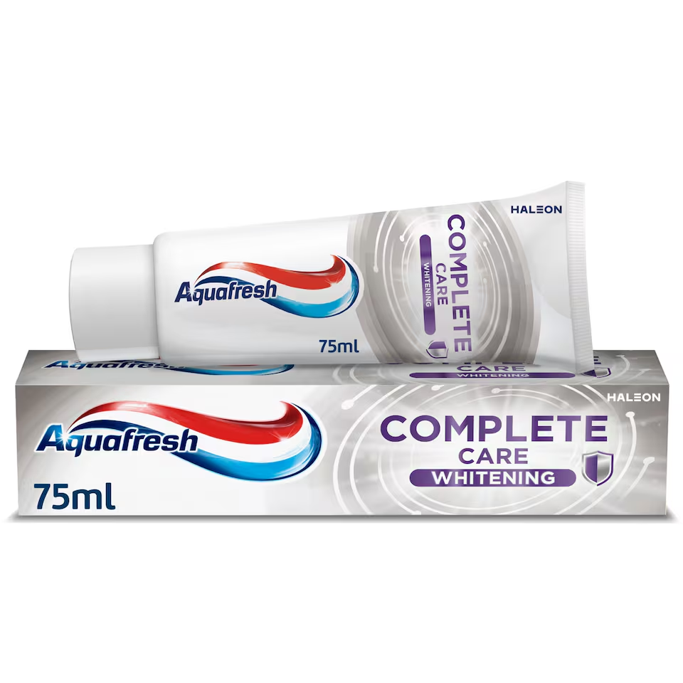 Aquafresh Complete Care Whitening Toothpaste 75ml - Clubcard Price