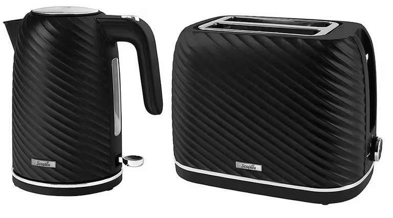 Scoville 1.7L 3000W Fast Boil Black Kettle / Scoville Black 2-Slice Toaster - Free C&C