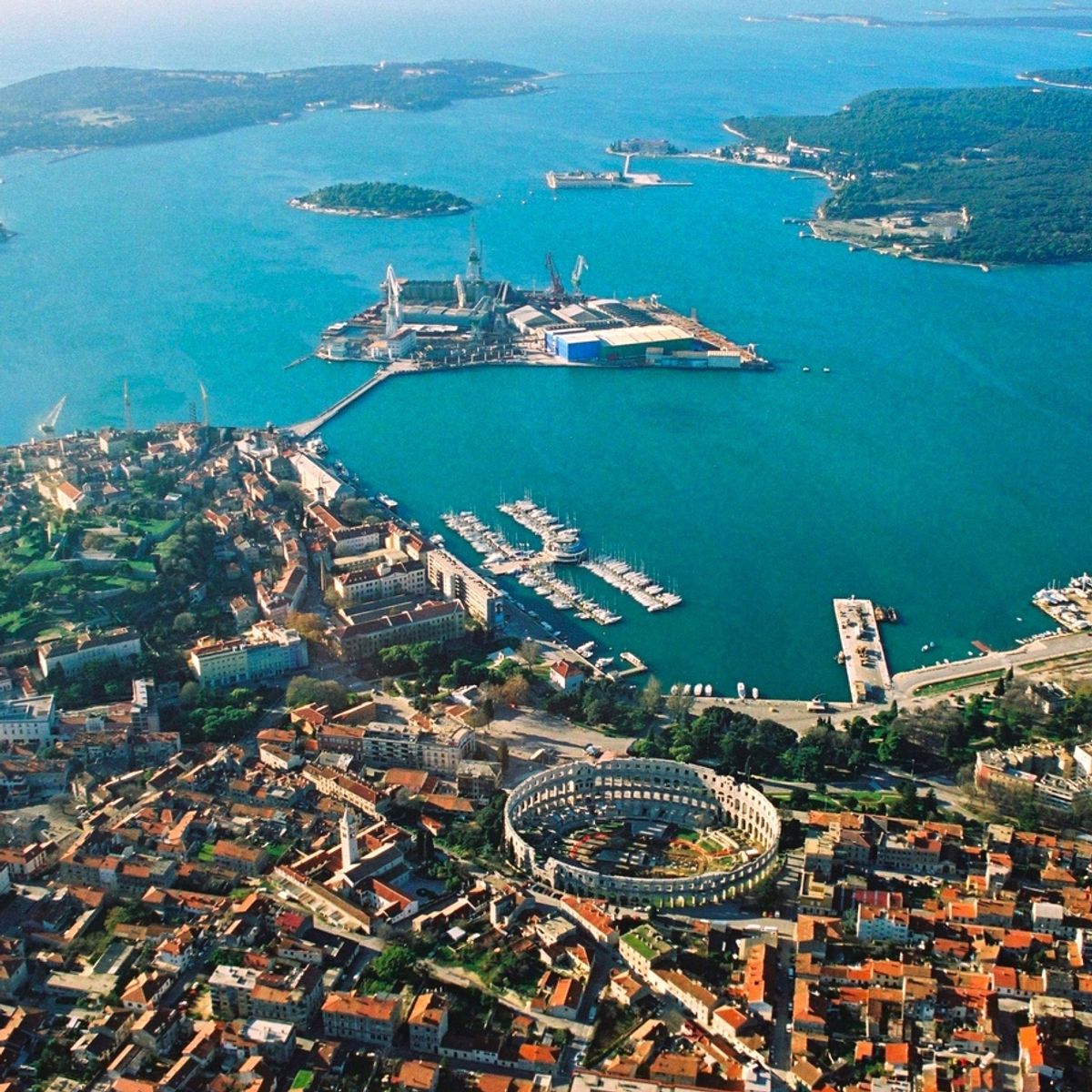 Return Flights with TUI (hand baggage included) London Gatwick to Pula (Croatia) 5th to 12 September 2026