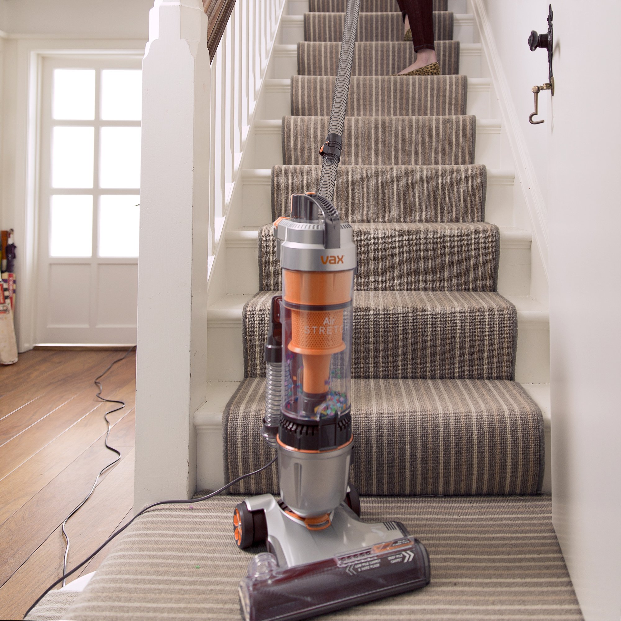Vax Air Stretch Corded Upright Vacuum Cleaner, U85-AS-Be 820W, 4.9kg, 1.5L