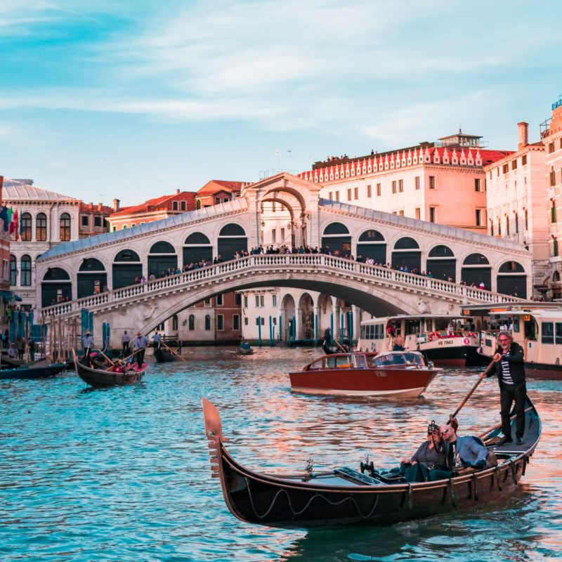 17-22 September, Return flights to Venice from London Stansted with Ryanair - hand luggage 40x20x30cm only
