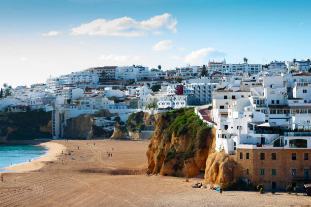 19-26 August, Return flights to Faro, Portugal from Glasgow Prestwick - hand luggage 40x20x30cm