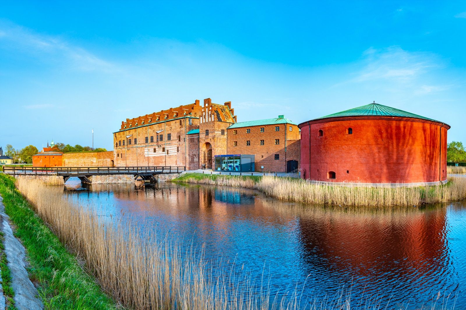 16-19 Sept, Return Flights to Malmö from Stansted with Ryanair - Hand Luggage 40x20x30cm